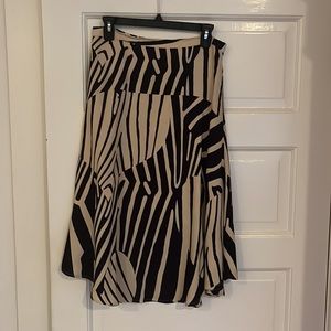 Striking print midi skirt